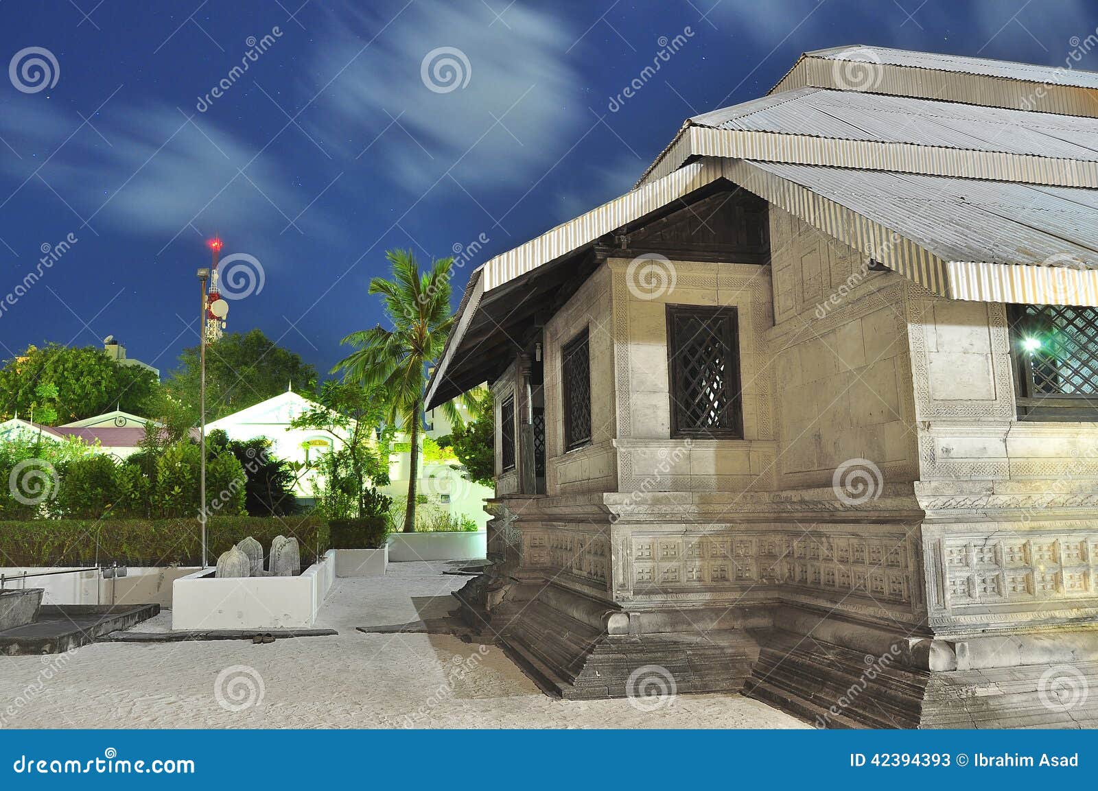 hukuru miskiiy or old friday mosque in maldives,